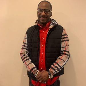 Meet your Posher, Connell